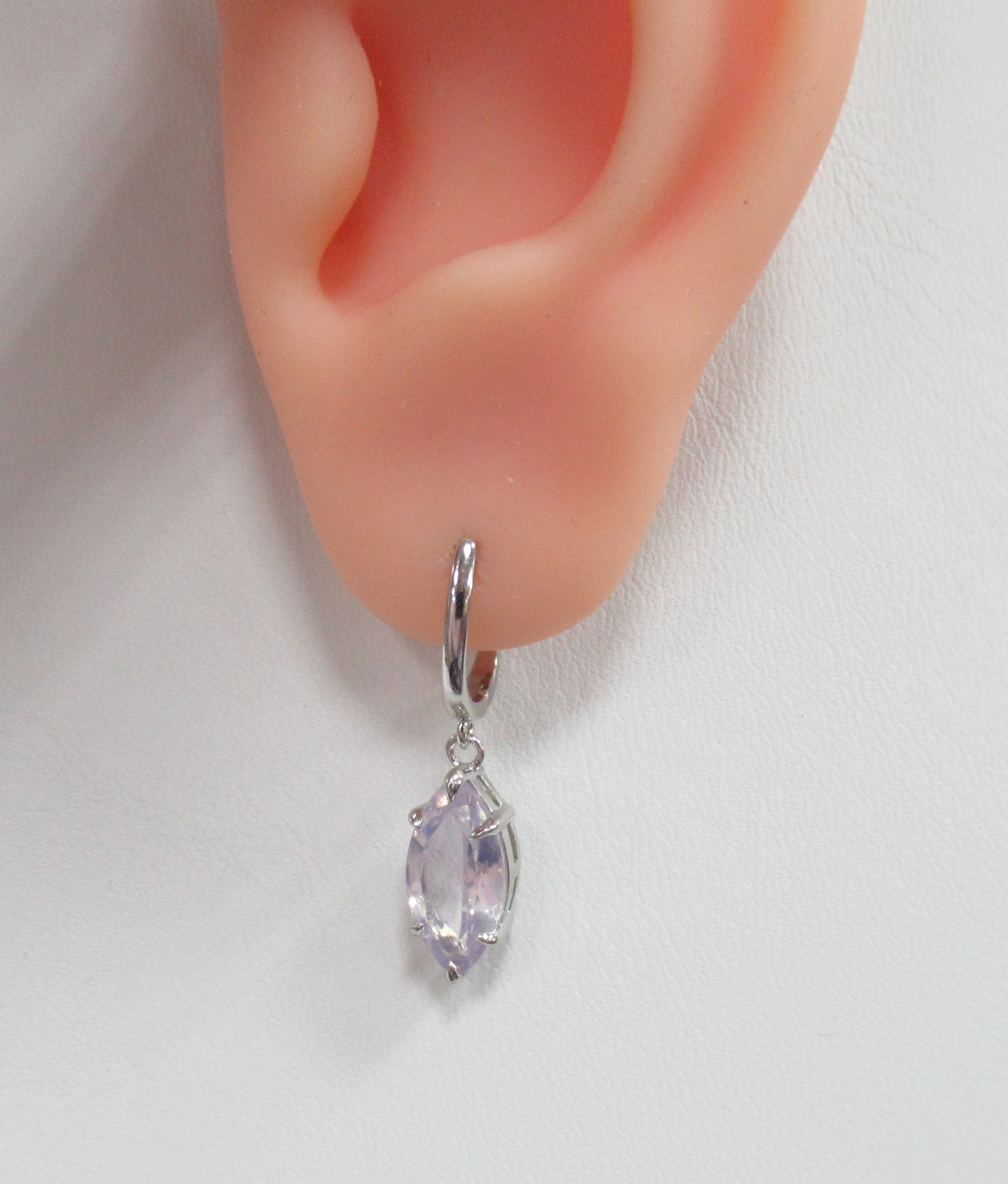 Серебряные серьги с кварцем